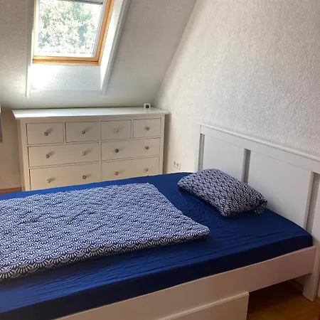 Rodo - Kleines Ruhiges An Der A8 *